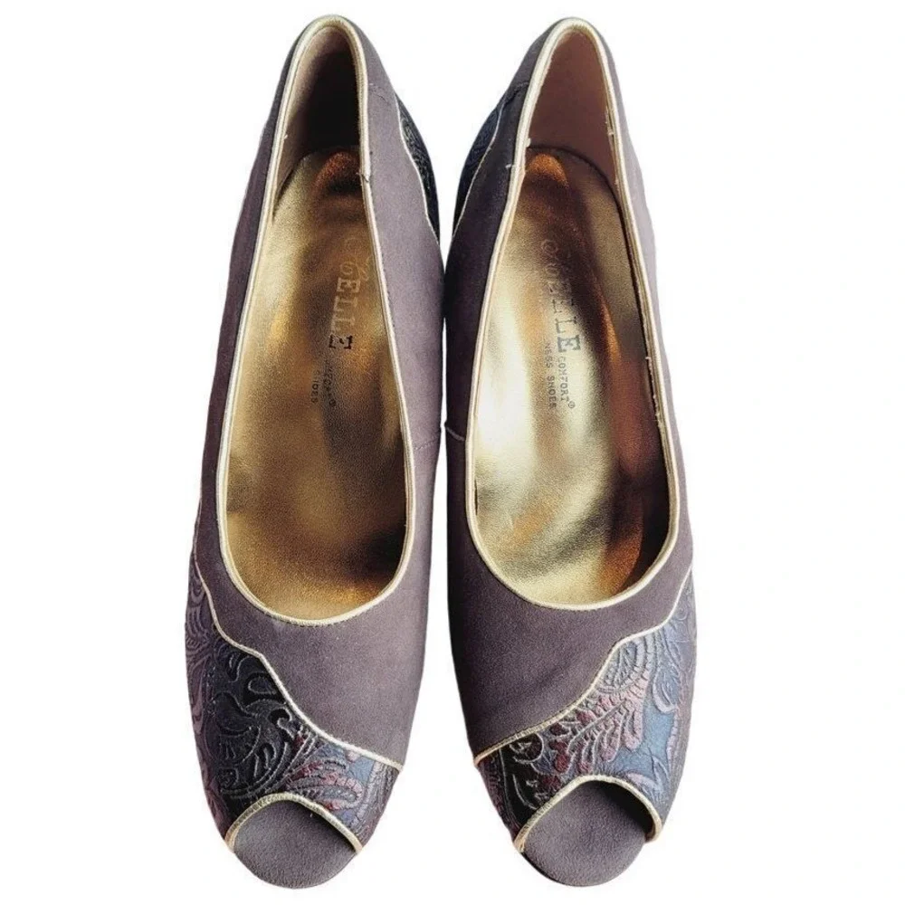 Gazelle Comfort Karina Brown Suede Paisley Embossed‎ Peep Toe Pumps Gold Trim 37